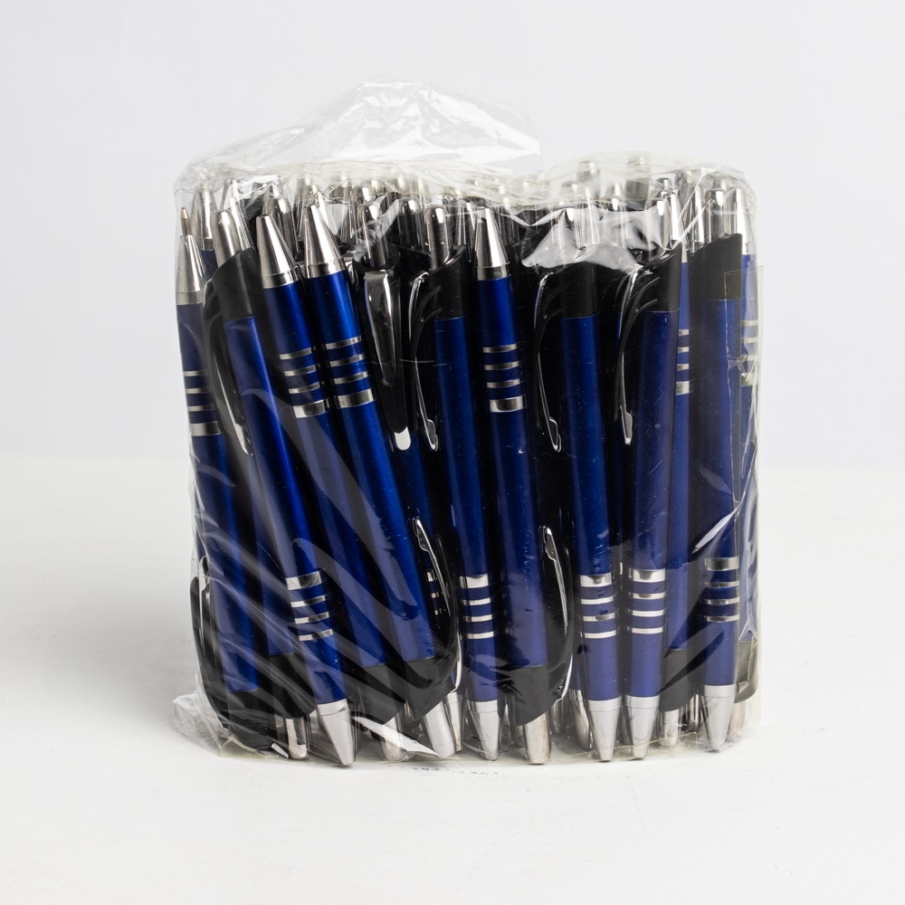 Pacote com Canetas PlásticasMedidas, peso e tonalidades podem variar pois o mesmo modelo é produzido por diversos fabricantes.